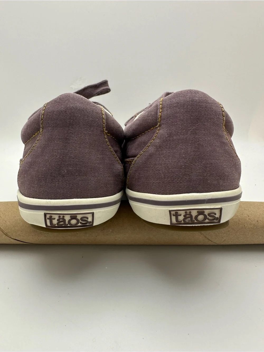 Taos Star Lavender Canvas Casual Lace Up Comfort Shoes Sneakers Women’s Size 6.5